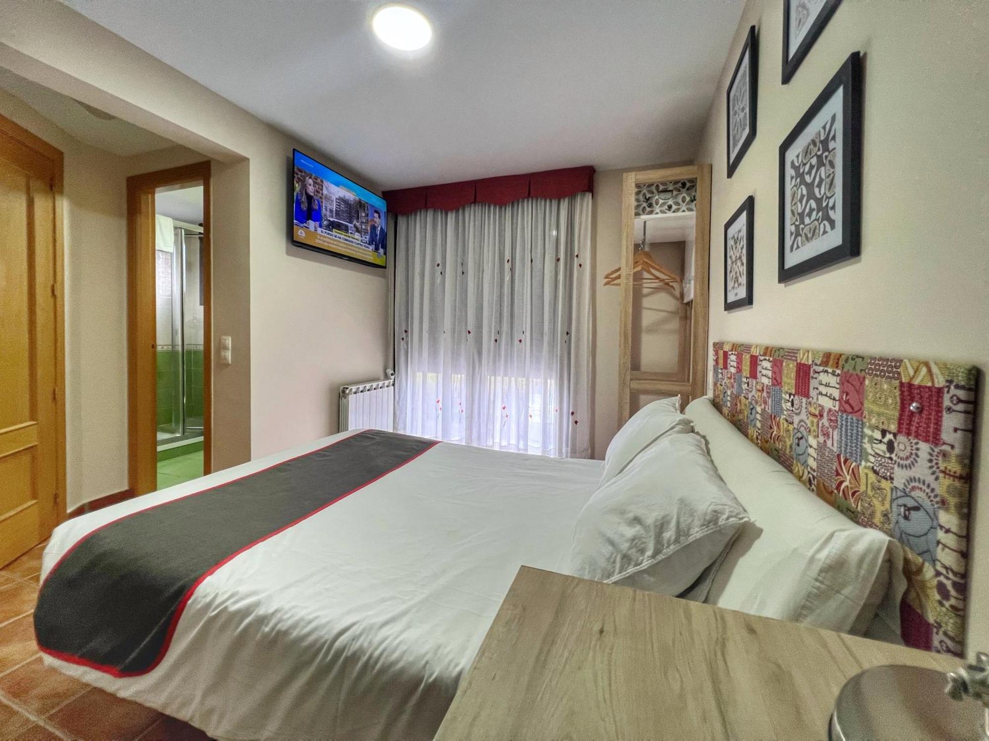 Hostal La Colmena Vicolozano エクステリア 写真