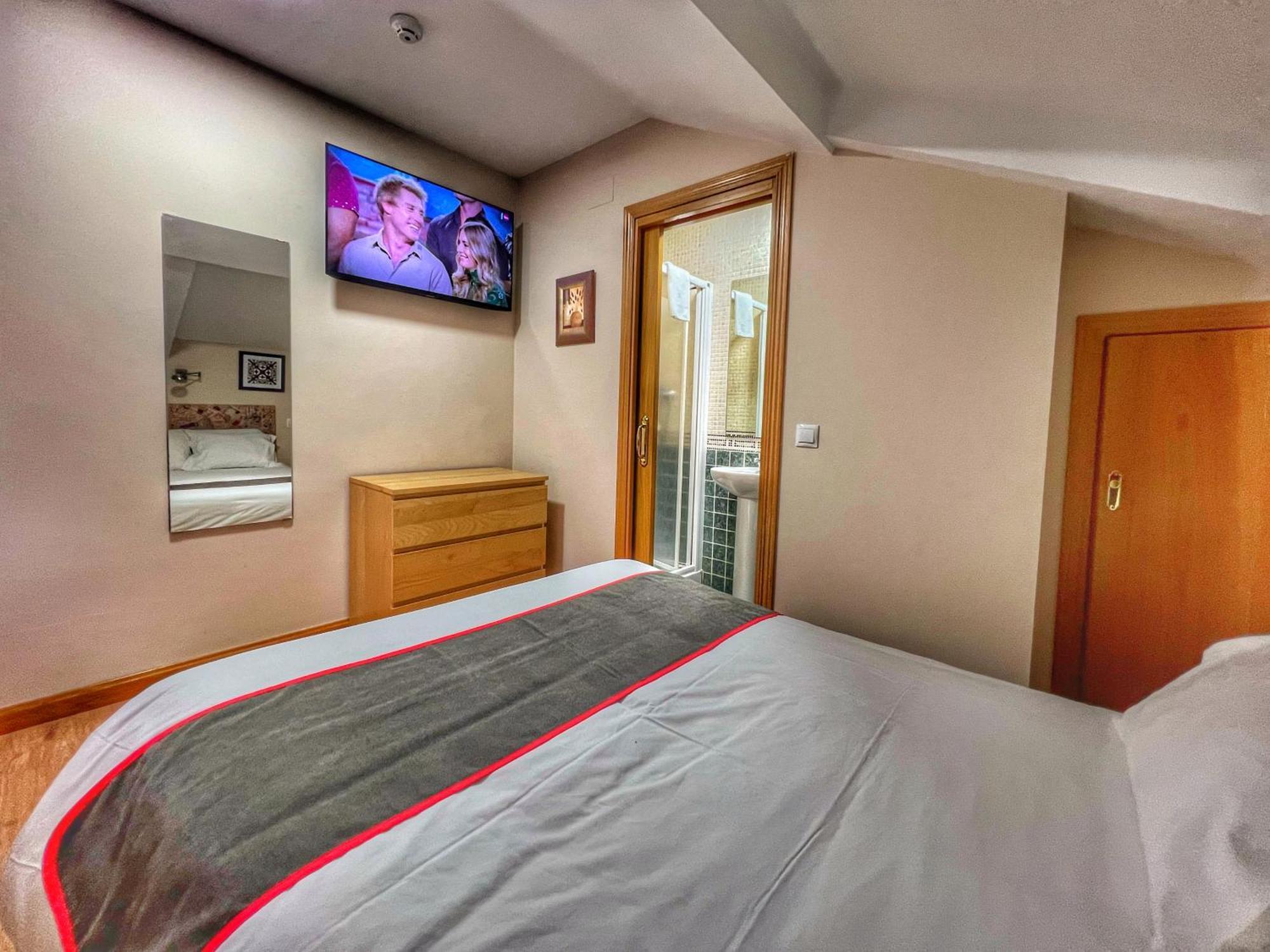 Hostal La Colmena Vicolozano エクステリア 写真