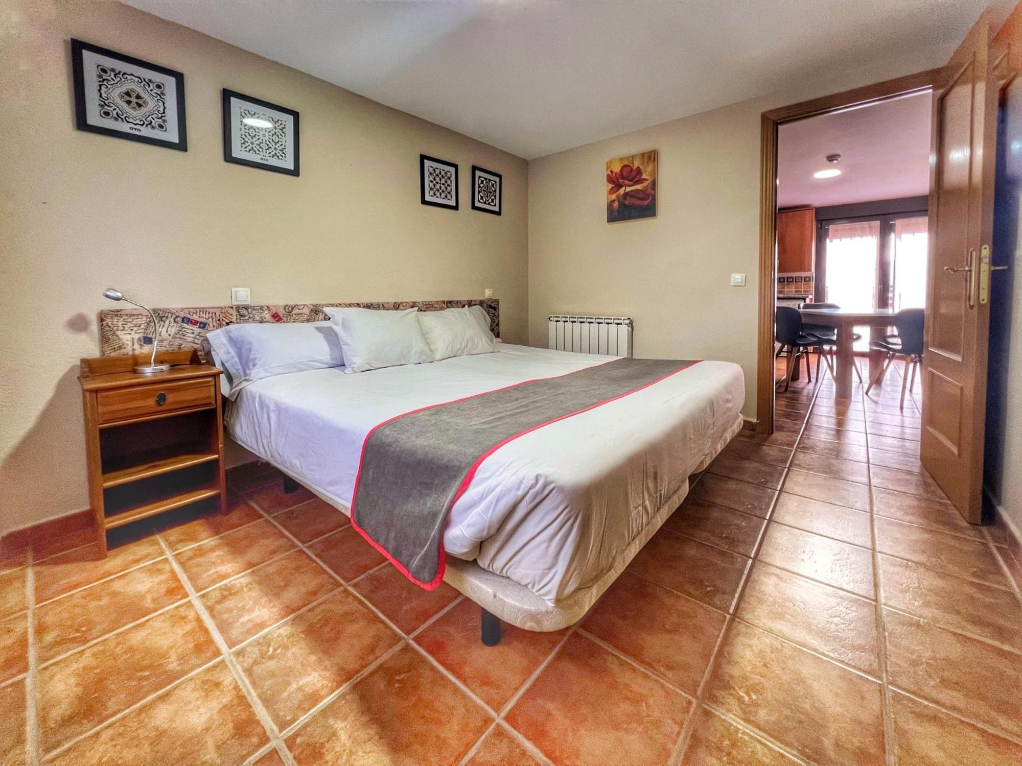 Hostal La Colmena Vicolozano エクステリア 写真