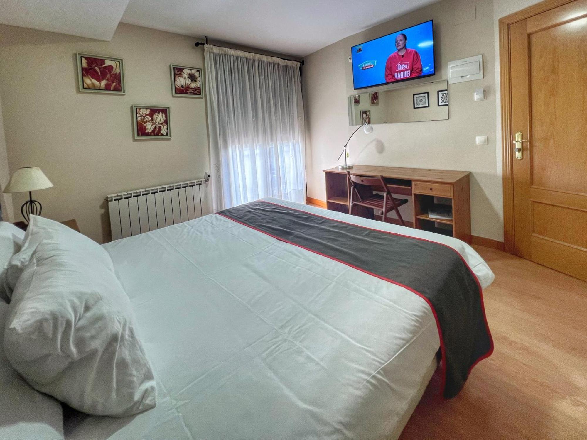 Hostal La Colmena Vicolozano エクステリア 写真