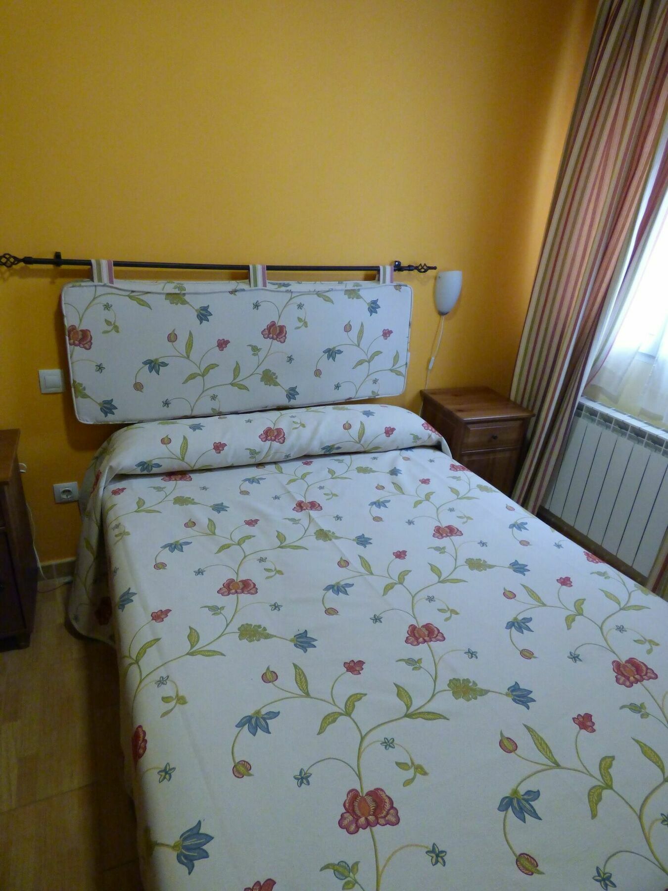 Hostal La Colmena Vicolozano エクステリア 写真