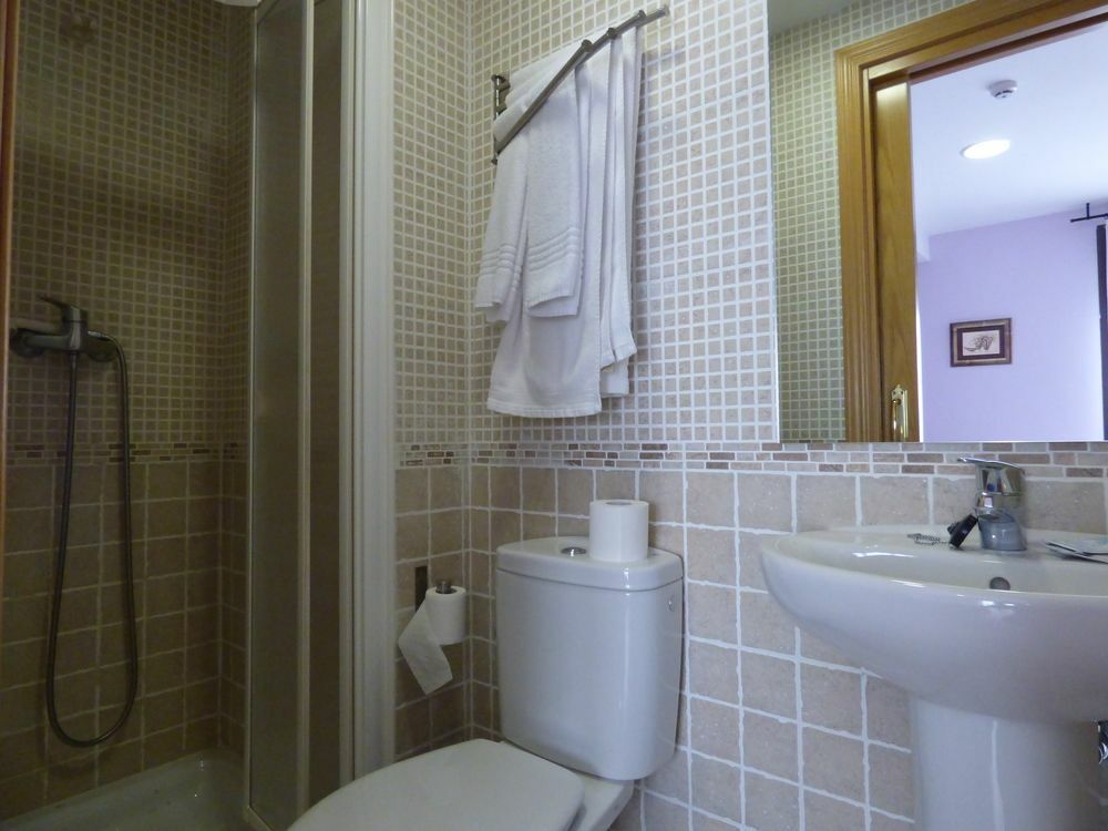 Hostal La Colmena Vicolozano エクステリア 写真